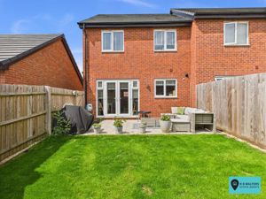 Garden/Rear - click for photo gallery
